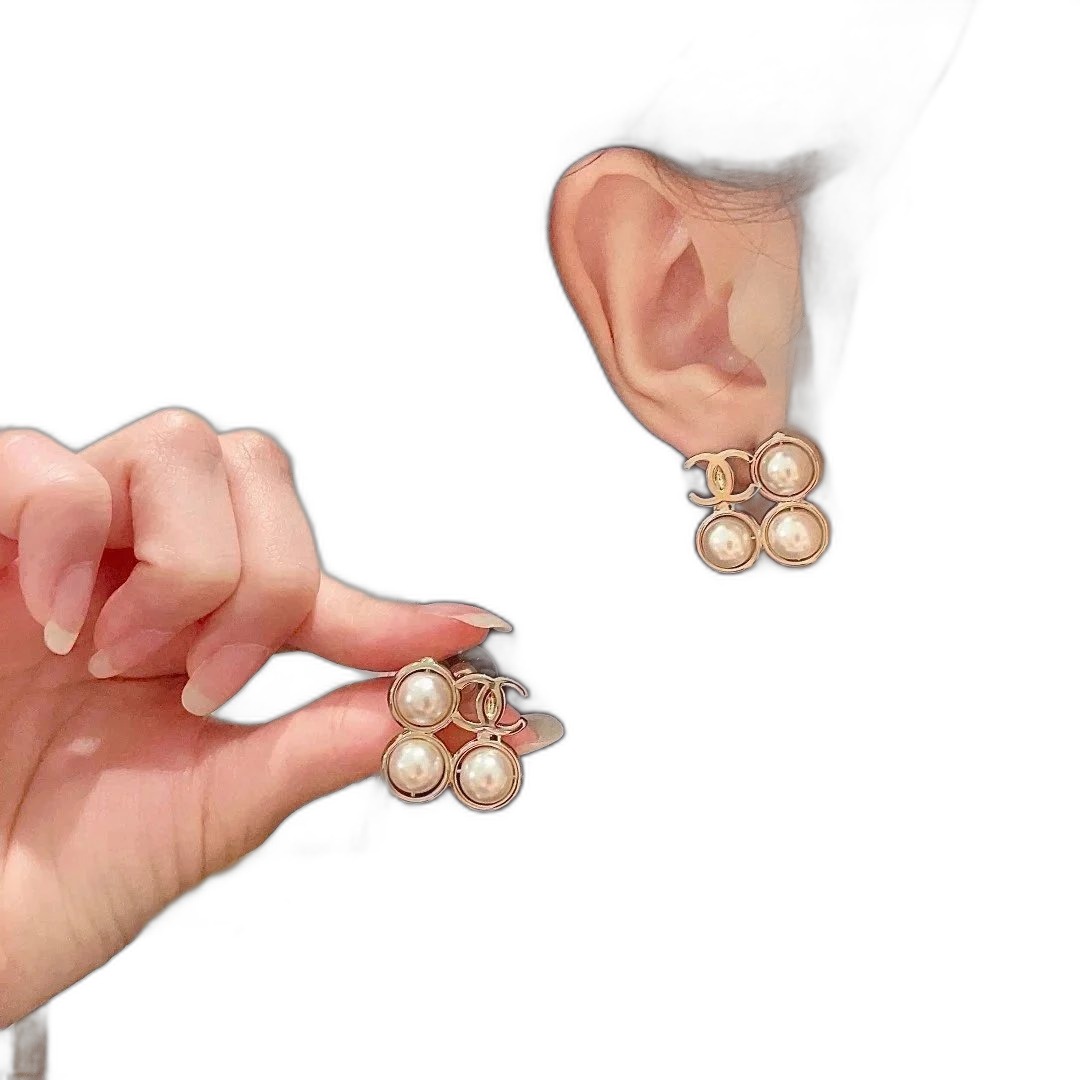 Chanel Earring